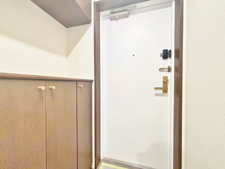 玄関 シューズボックスを完備した玄関です。