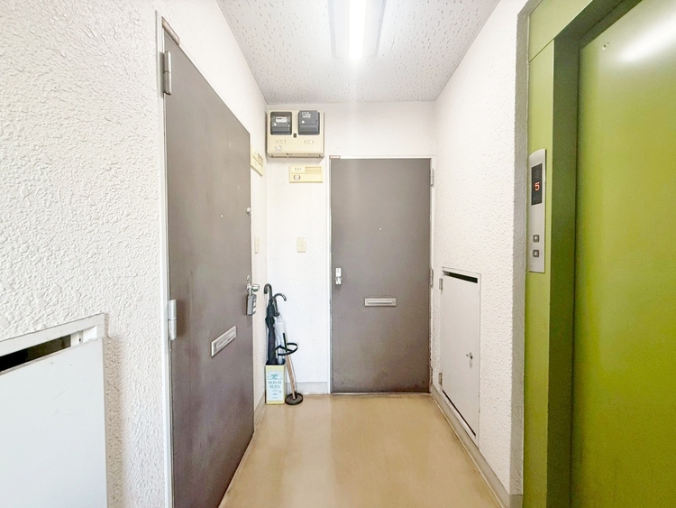 玄関 玄関を開ければ、そこは安らぎのご自宅。