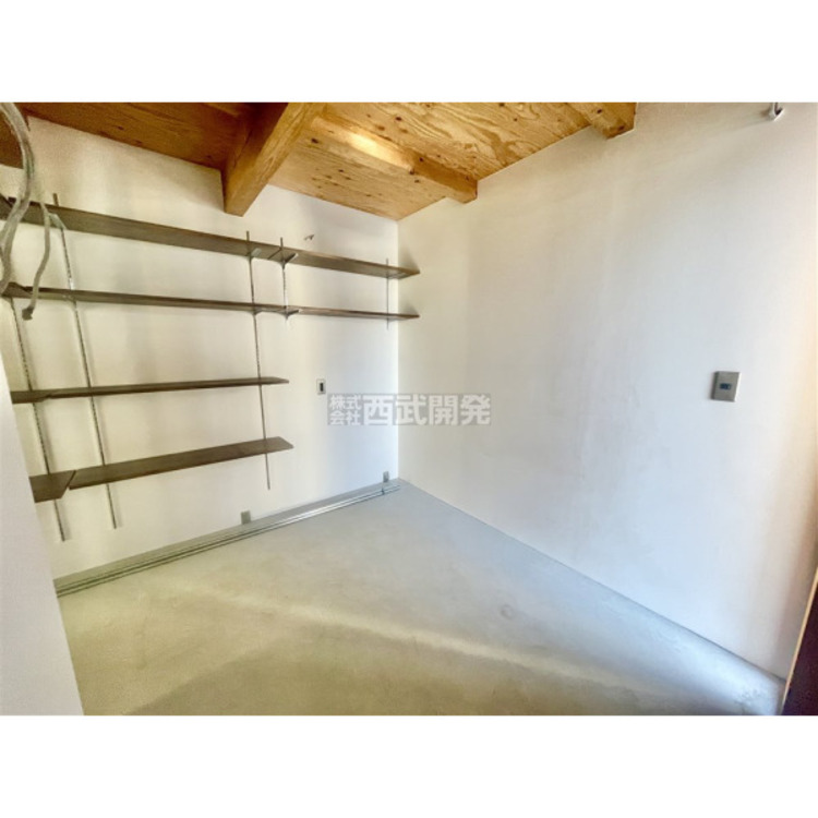 玄関 ゆとりある玄関スペースは第一印象グッド。