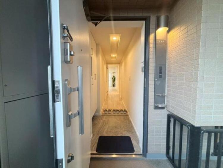 その他 雑多な玄関ではなくスッキリ空間としてお家の顔になるよう設計いたしました。