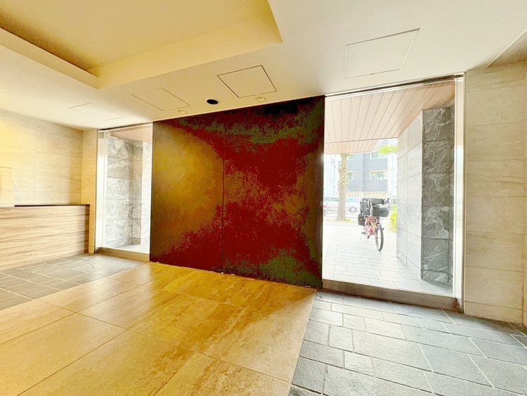 その他 館内は静寂な中が保たれており、管理が行き届いている印象を受けました。