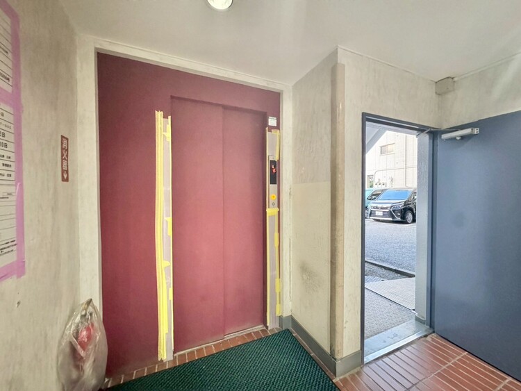 その他 エレベーター完備のため荷物が多くなっても安心。