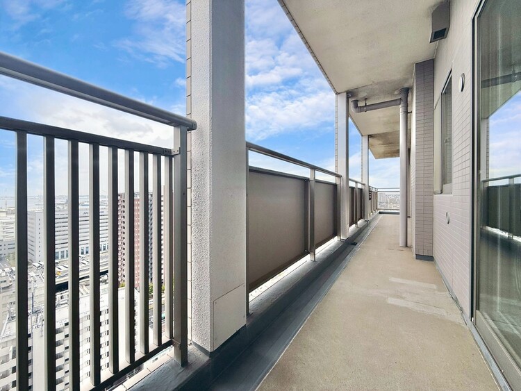 その他 朝の澄んだ空気や、夕方に吹く清々しい風を感じられるバルコニー。