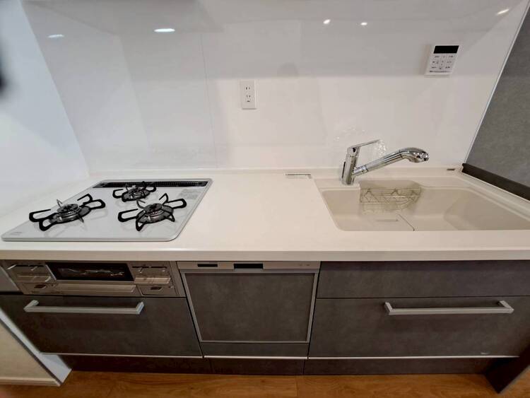 その他 使いやすくスタイリッシュなキッチン空間になっております。