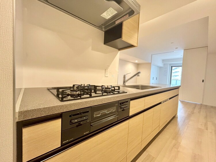 その他 開放感のあるキッチンスペース。調理をしながら、会話も弾みそうですね。