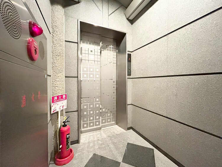 その他 エレベーター完備のため荷物が多くなっても安心。