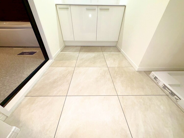 その他 十分な広さの脱衣所。