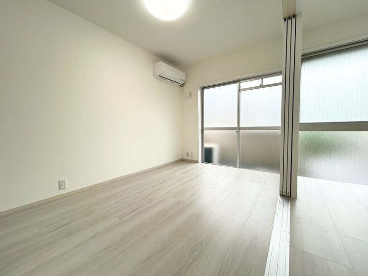 その他 清かで艶やかな時間をもたらしてくれる室内です。