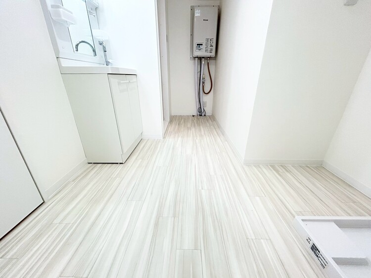 その他 十分な広さの脱衣所。