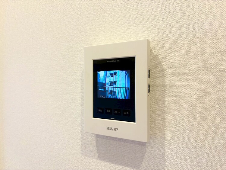 その他 誰が来てもわかる様にモニター付きインターホンを設置。