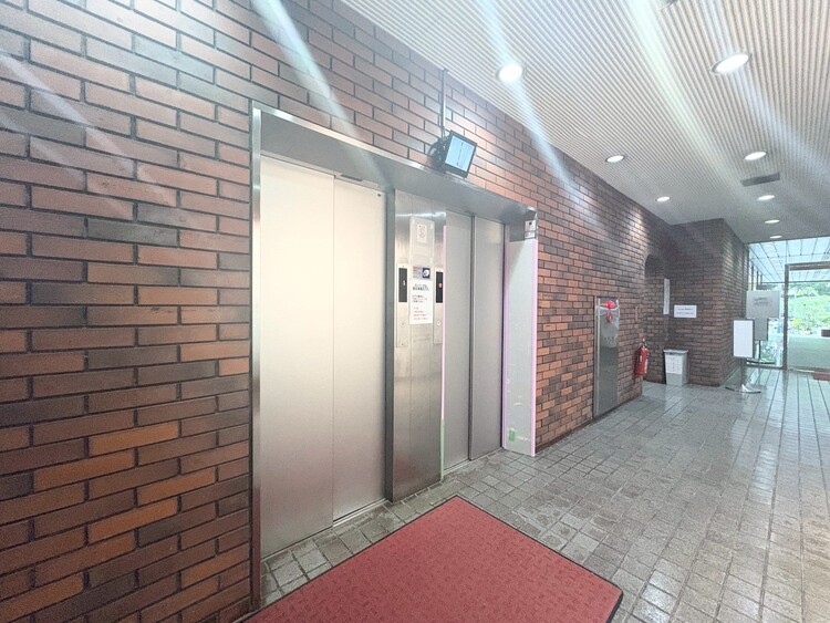 その他 エレベーター完備のため荷物が多くなっても安心。
