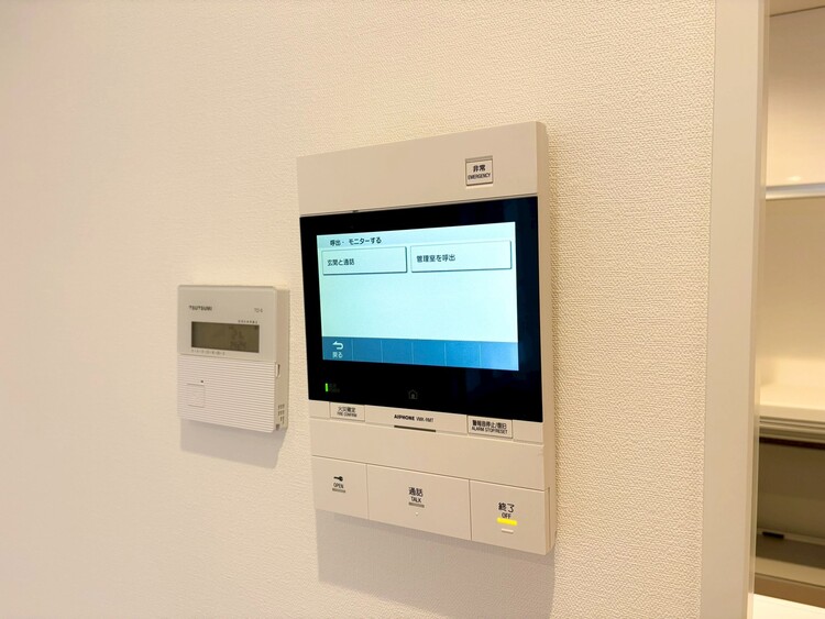 その他 誰が来てもわかる様にモニター付きインターホンを設置。