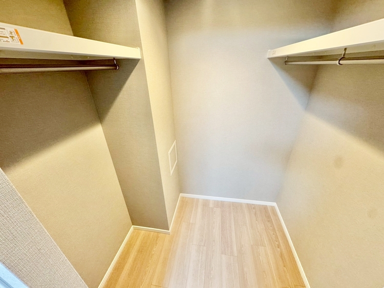 その他 収納スペースが付いていて、お部屋を広く使っていただけます。