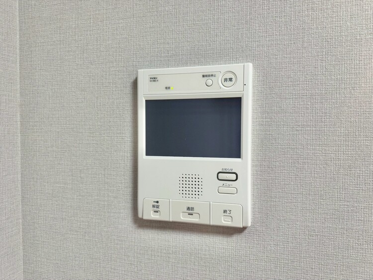 その他 誰が来てもわかる様にモニター付きインターホンを設置。