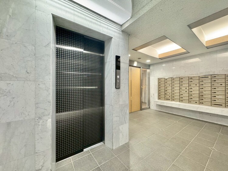 その他 エレベーター完備のため荷物が多くなっても安心。