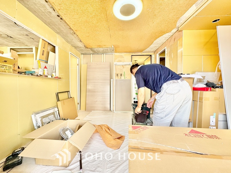 内装 ◆癒しの空間◆室内構成に拘り採光とセンスを散りばめた空間。それは『柔らかさ』に似た素敵な居場所。そこに暮らす人のことを考えつくり出したものは『癒し』という心地よい居場所なんだと思う