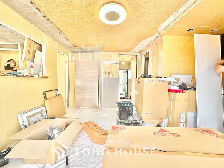 内装 ◆隠された美しさ◆流麗な音楽が流れているような繊細でいながら整然かつ堅牢なこの空間。この空間は確かに美しい。しかし、そこには美しさ以上のものが隠されている。