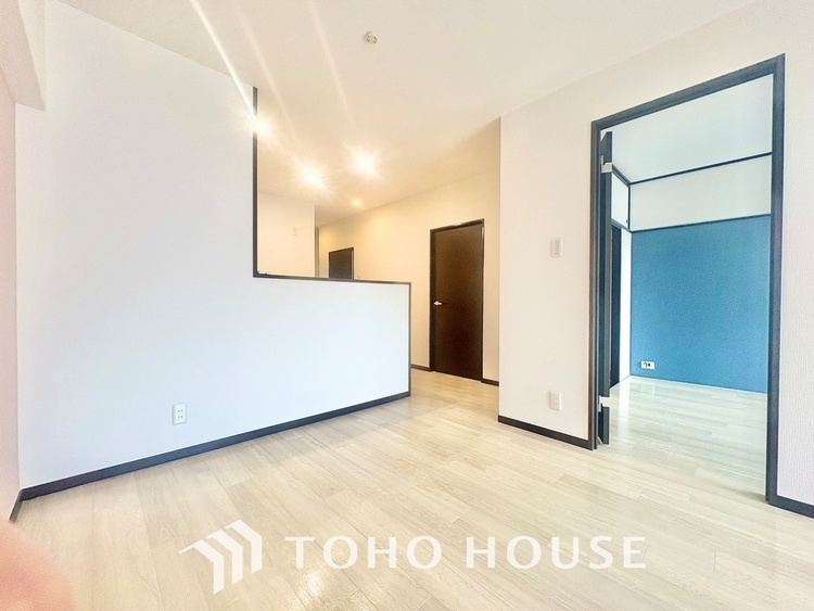 内装 【LIVING】◆住む喜び、楽しさ、感動◆を君と共有したい。いつまでもずっと家族を見渡せるこの広い空間で。