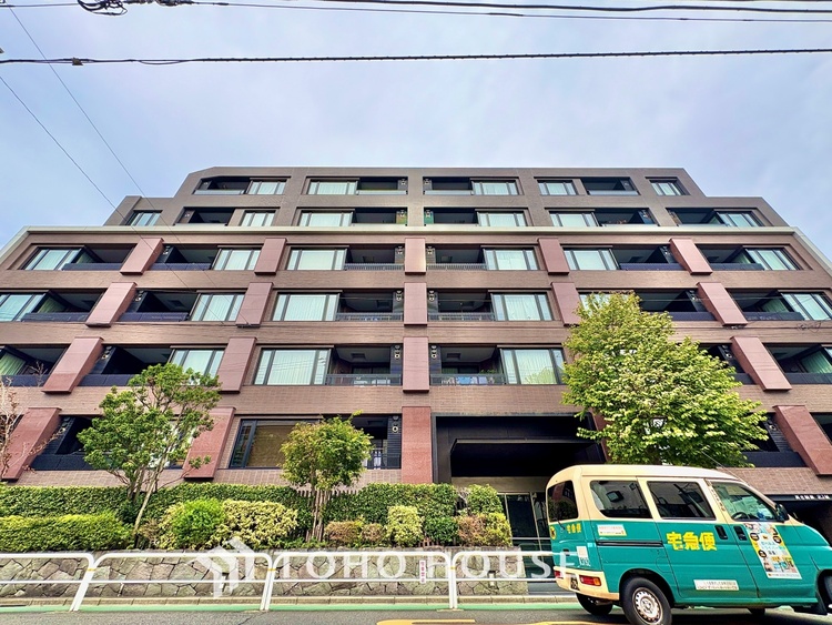 外観 ◆癒しの空間◆室内構成に拘り採光とセンスを散りばめた空間。それは『柔らかさ』に似た素敵な居場所。そこに暮らす人のことを考えつくり出したものは『癒し』という心地よい居場所なんだと思う