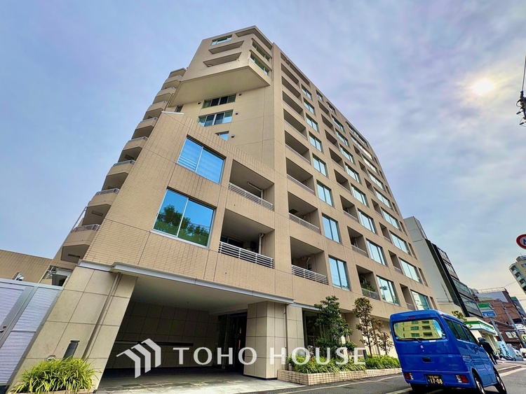 外観 ◆共有空間◆些細な事でほっぺを膨らまして怒る君。それでも僕達はこれからも一緒だよ。喧嘩をしても離れたくないから一つはさんだ同じ場所にいる。分かるよ。そこに君が