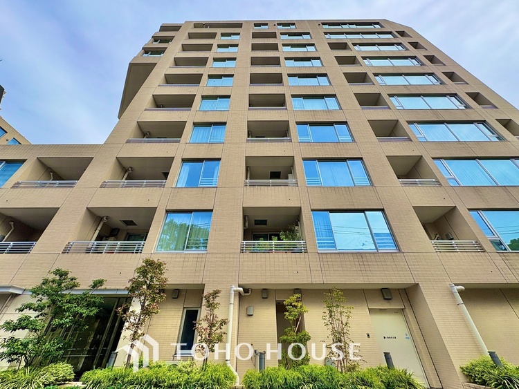 外観 ◆子供部屋◆冷涼な風、そよぐリビング。だんらんの場所はここから始まり、ここで終わる。家族の笑顔が集う素敵な場所だから、こだわり抜いた思いが詰まっているのだと思う。