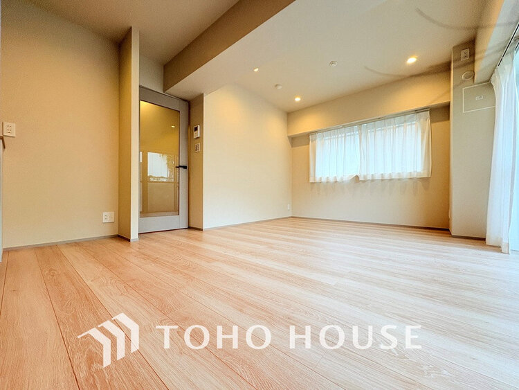 内装 家族みんなが爽やかに過ごせるように、光をたっぷり取り込んだLDK