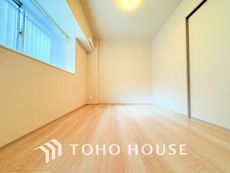 内装 シンプルですっきりとした室内は飽きのこない居心地の良い雰囲気