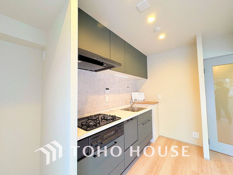 キッチン シンプルな部屋の雰囲気に溶け合うナチュラルキッチン