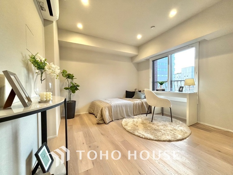 内装 感性を育むプライベートルームはシンプルでスマートな空間。