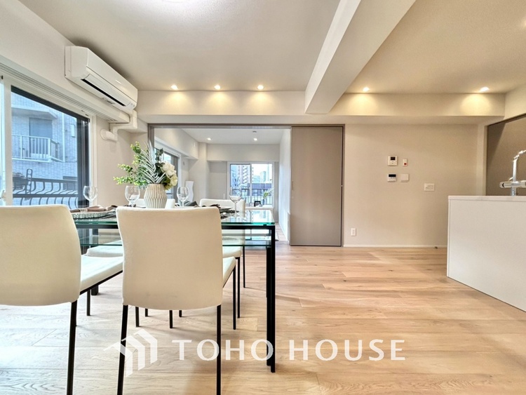 内装 家族みんなの笑顔が、笑い声が絶えない幸せいっぱいのこの場所で新たな生活が始まる