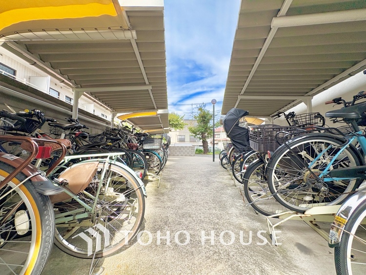 エントランス ここに集まる家族の会話と笑顔が絶え間なく続く幸せな空間。