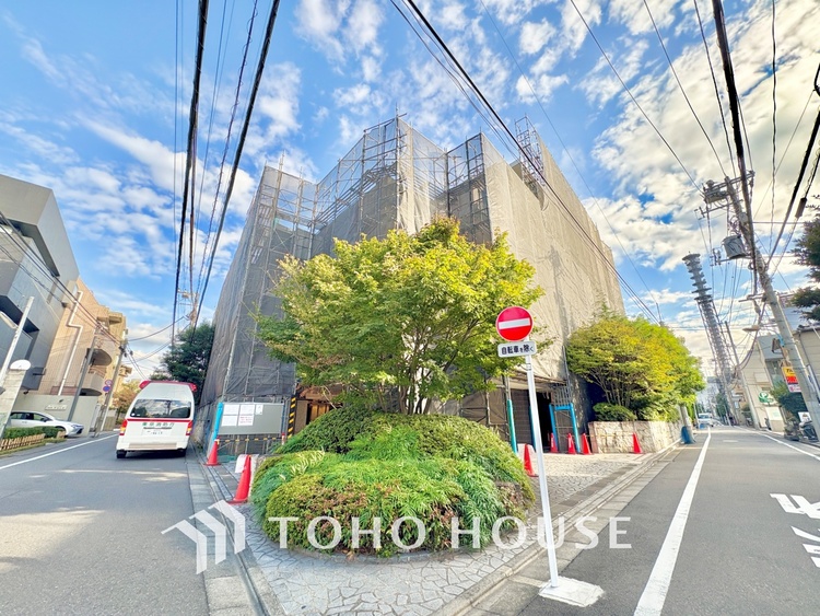 外観 漂う上質な空気感、マンションに入れば「おかえりなさい」と笑顔で迎えてくれるエントランス。最良の心配りを感じるマンションでした。