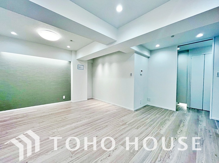 内装 「想像していた以上に広い」が写真を撮っているときの感想です。家事動線に配慮したプランによりご家族がくつろげる明るく広い空間が確保できました。