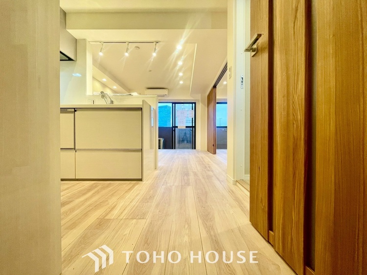 内装 【LIVING】◆家族◆愛する家族を一目で見渡せる。家族が集う空間。永遠に続く幸せな毎日を、ここで。