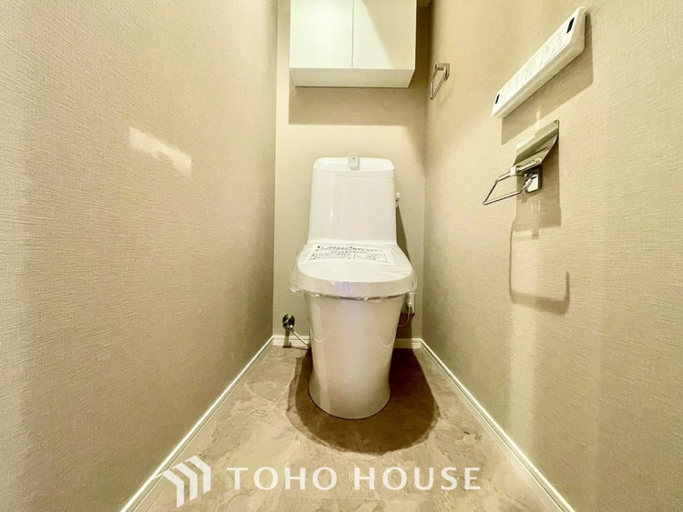 トイレ 【TOILET】◆快適◆な生活に不可欠。節水型の高性能トイレを新設。