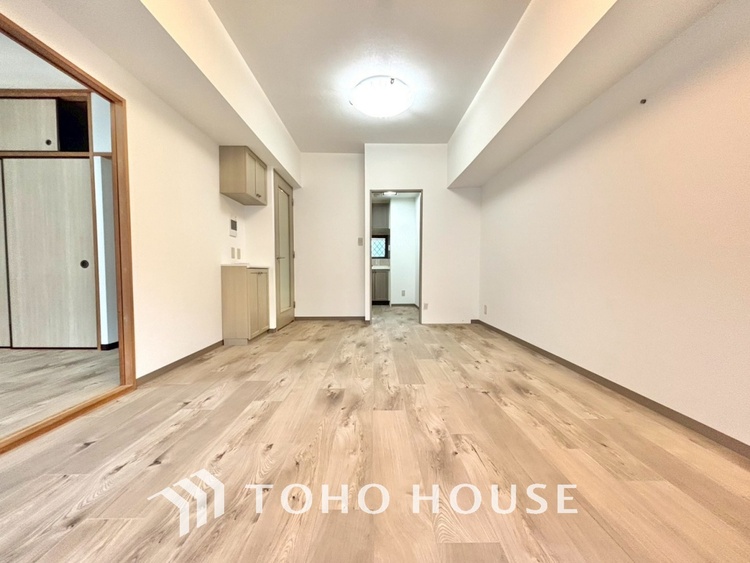 内装 「想像していた以上に広い」が写真を撮っているときの感想です。家事動線に配慮したプランによりご家族がくつろげる明るく広い空間が確保できました。