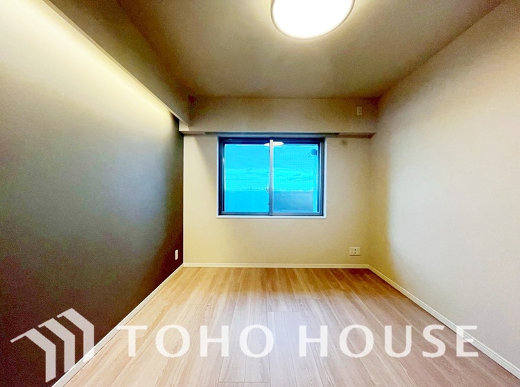 内装 使いやすく、明るい洋室に仕上がります。子供部屋や趣味のお部屋にご利用できます。