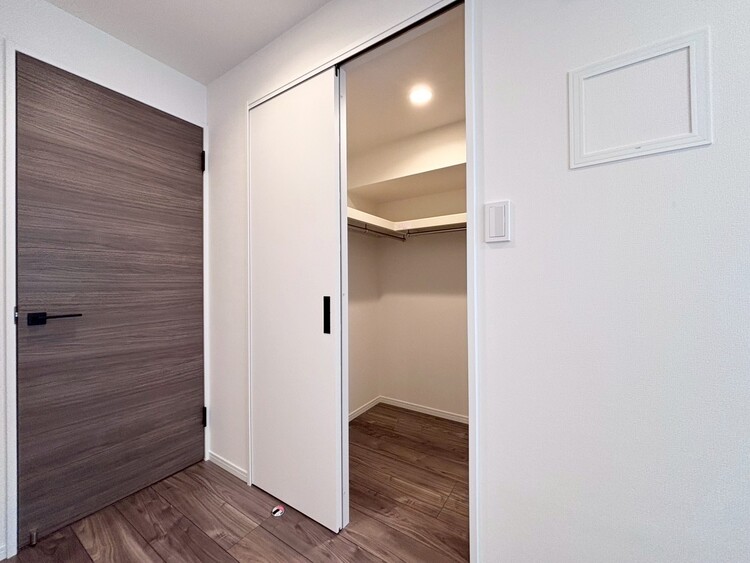 その他 収納スペースが付いていて、お部屋を広く使っていただけます。