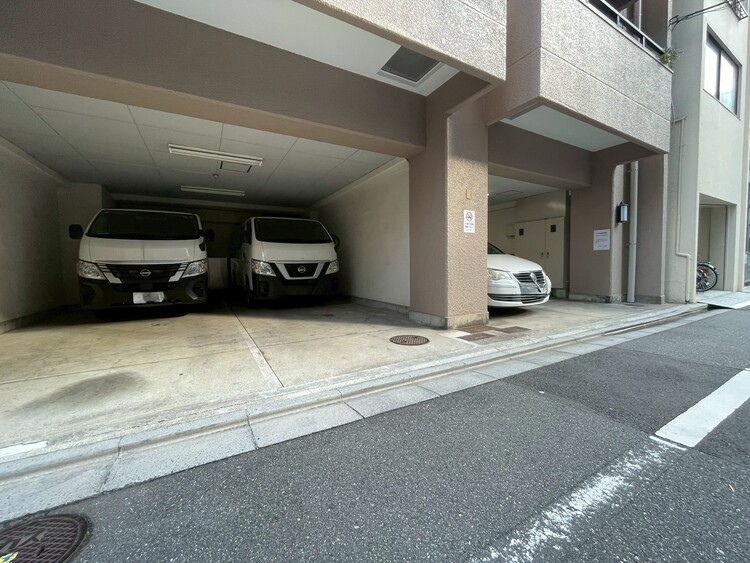 その他 駐車スペースが嬉しいですね。※空き状況は都度ご確認下さい