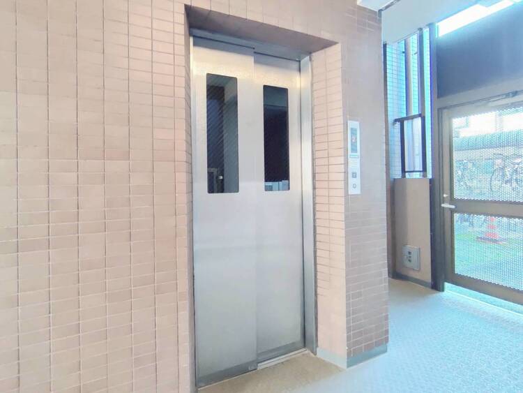 その他 エレベーター完備のため荷物が多くなっても安心。
