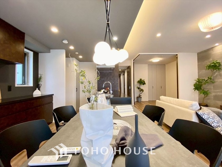 内装 【LIVING】◆家族◆愛する家族を一目で見渡せる。家族が集う空間。永遠に続く幸せな毎日を、ここで。