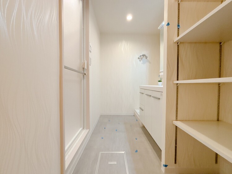 洗面 清潔感と心地よさを重視した、上質感漂うパウダールーム。