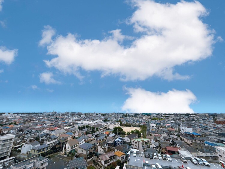 バルコニー 窓を開けると広がる青空。心をリフレッシュして日々を過ごしていきましょう。