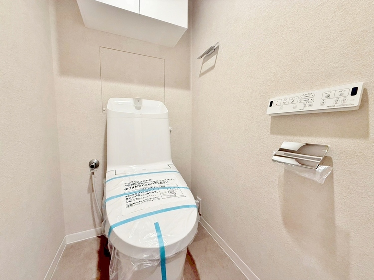 トイレ 暮らしの中のさりげないひとときの快適さにも、こだわりを、持って設備を配しております。
