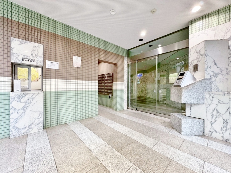 エントランス エントランスは、毎日の行き帰りで使う大事な空間です。