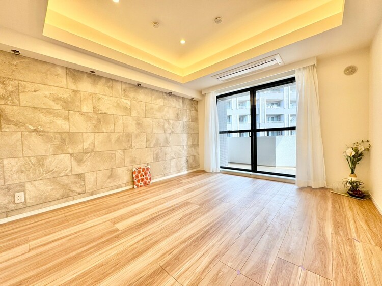 居間 居心地の良い空気感は、暮らしのステージを彩り、心からのやすらぎと満足感を与えてくれます。