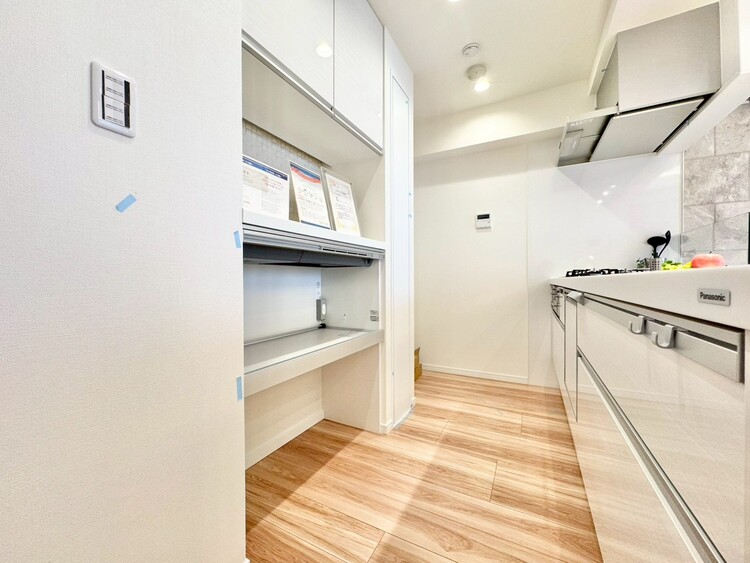 キッチン 洗練されたスタイリッシュなデザイン性と使いやすさを備えた仕様。