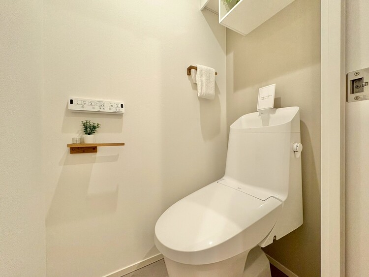 トイレ 暮らしの中のさりげないひとときの快適さにも、こだわりを、持って設備を配しております。