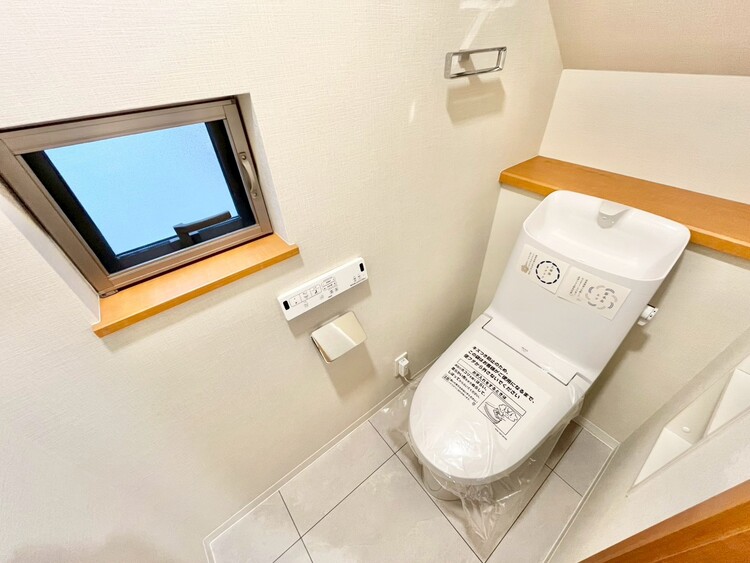 トイレ 暮らしの中のさりげないひとときの快適さにも、こだわりを、持って設備を配しております。