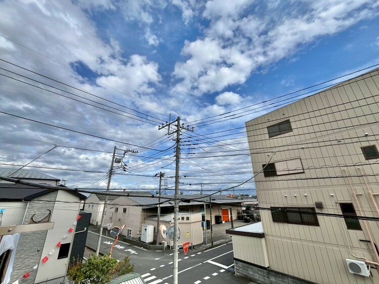 バルコニー 頬をなでる、優しい風を感じることが出来ます。